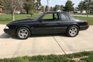 1989 Ford Mustang Photo