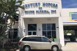 2006 Chrysler Town & Country Limited cpo warranty loaded