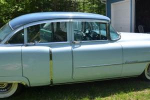 1954 Cadillac 4dr Photo