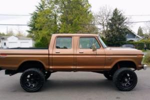1973 Ford F-250 360 V8 4 SPEED 4WD CREWCAB SHORTBOX 6" LIFTED 20 WHEELS Photo