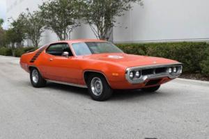 1972 Plymouth Road Runner -- Photo