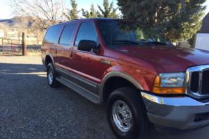 2000 Ford Excursion Photo