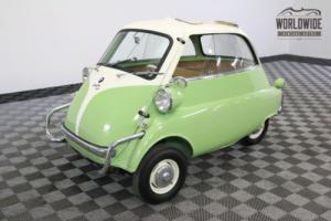 1958 BMW ISETTA 300. FULLY RESTORED GREAT COLOR COMBO Photo