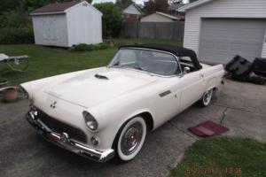 1955 Ford Thunderbird covertable coupe