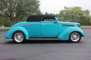 1937 Ford Cabrolet