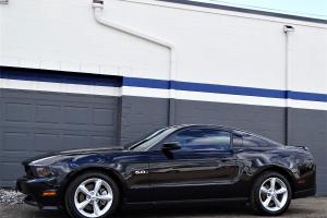 2011 Ford Mustang --