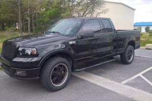 2004 Ford F-150 Photo