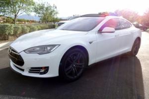 2014 Tesla Model S 85 Photo