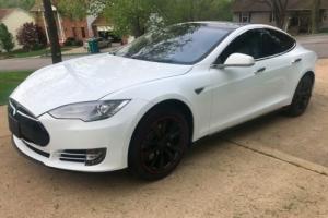 2014 Tesla Model S Photo