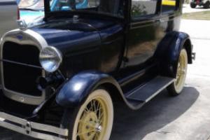 1928 Ford Model A 2 door Photo