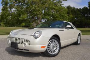 2005 Ford Thunderbird Photo