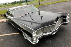 1965 Cadillac DeVille Photo