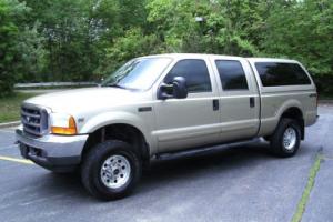 2001 Ford F-250 XLT 4X4 Crew Cab V10 Loaded Drives Well No Reserve Photo