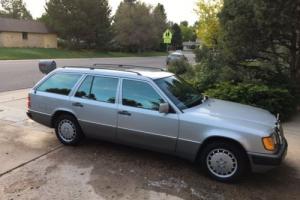 1990 Mercedes-Benz 300-Series
