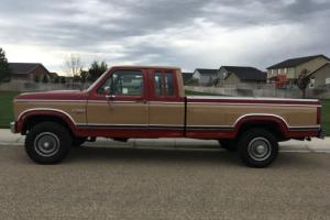 1984 Ford F-250 Photo