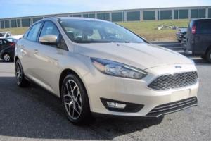 2017 Ford Focus SEL Photo