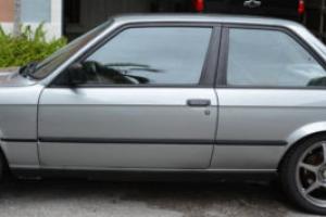 1989 BMW 3-Series E30 Photo