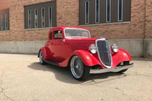 1934 Ford coupe Photo