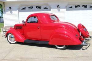 1936 Ford coupe Photo