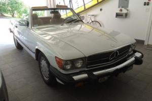 1989 Mercedes-Benz SL-Class 560SL Roadster Low Miles Absolutely Beautiful! Photo