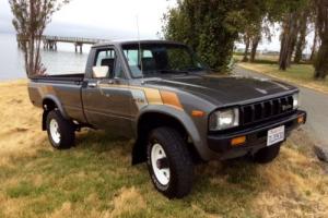 1983 Toyota Other Pickup HiLux Photo