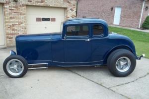 1932 Ford 5 Window