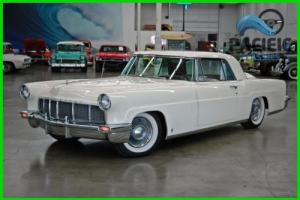 1956 Lincoln Continental Photo
