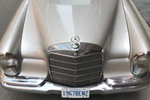 1967 Mercedes-Benz 200-Series Photo