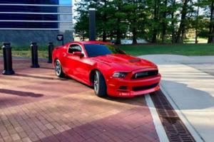 2014 Ford Mustang Premium Photo