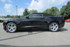 2017 Chevrolet Camaro 2dr Convertible LT w/1LT Photo