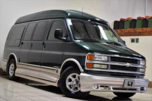 2002 Chevrolet Express LIMITED SE Photo