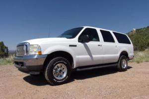 2002 Ford Excursion Seats 9 People Photo