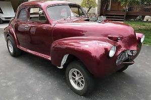 1941 Chevrolet Deluxe Photo