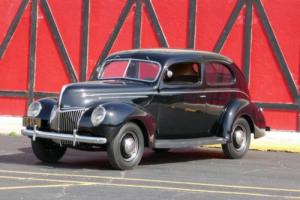 1939 Ford Deluxe Business Coupe Photo