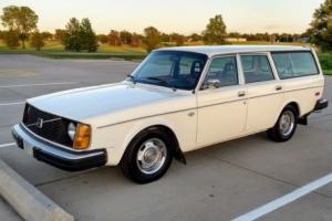 1978 Volvo 240 Photo