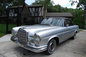 1967 Mercedes Benz 250SE Coupe W111 DB180/040 Silver Black 4- SPEED MANUAL EURO!