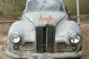 Sunbeam-Talbot Silver Convertible Classic Car Photo