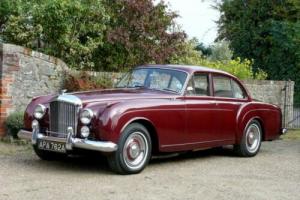 1961 Bentley S2 Continental Flying Spur by H.J Mulliner Photo