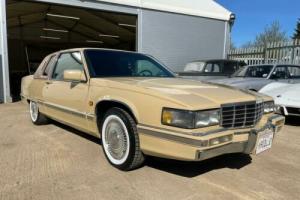 Cadillac Fleetwood coupe, V8 automatic, fully loaded and ready to use. Photo