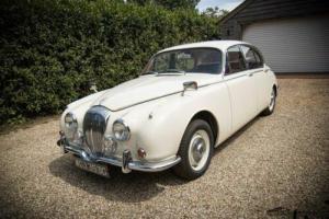 1968 Daimler V8 250 2.5 4d - PERFECT CLASSIC CAR FOR WEDDING OR RENT IN OLD ENGL Photo