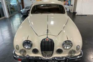 1956 Jaguar 240 MK1 early build edition 2.4 Man with overdrive Saloon Petrol Man