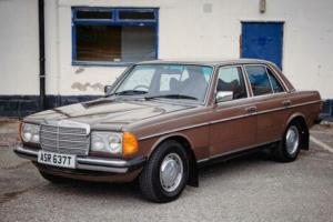 Mercedes-Benz 230 W123 - Showing Just 33k Miles - Very Presentable Photo