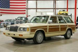 1986 Chrysler Town and Country Turbo Photo