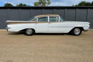 Oldsmobile 88 dynamic, saloon, V8 auto, good useable patina bubble top.