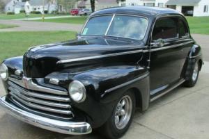 1946 Ford Super Deluxe Photo
