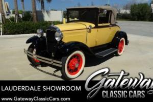 1930 Ford Model A Cabriolet Photo