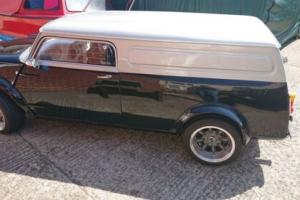Classic Mini Van