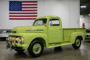 1951 Ford F2 Photo