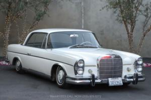 1964 Mercedes-Benz 300-Series Sunroof Coupe Photo