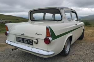 Ford anglia 105e Photo